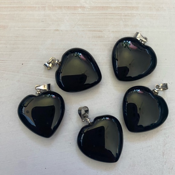 Black onyx heart pendants lot of 5 - Picture 2 of 3
